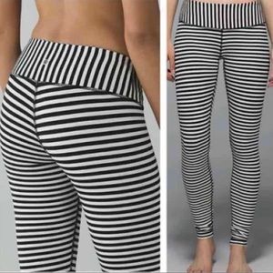 Lululemon RARE Wunder Under Black and White Striped Leggings - Size 8